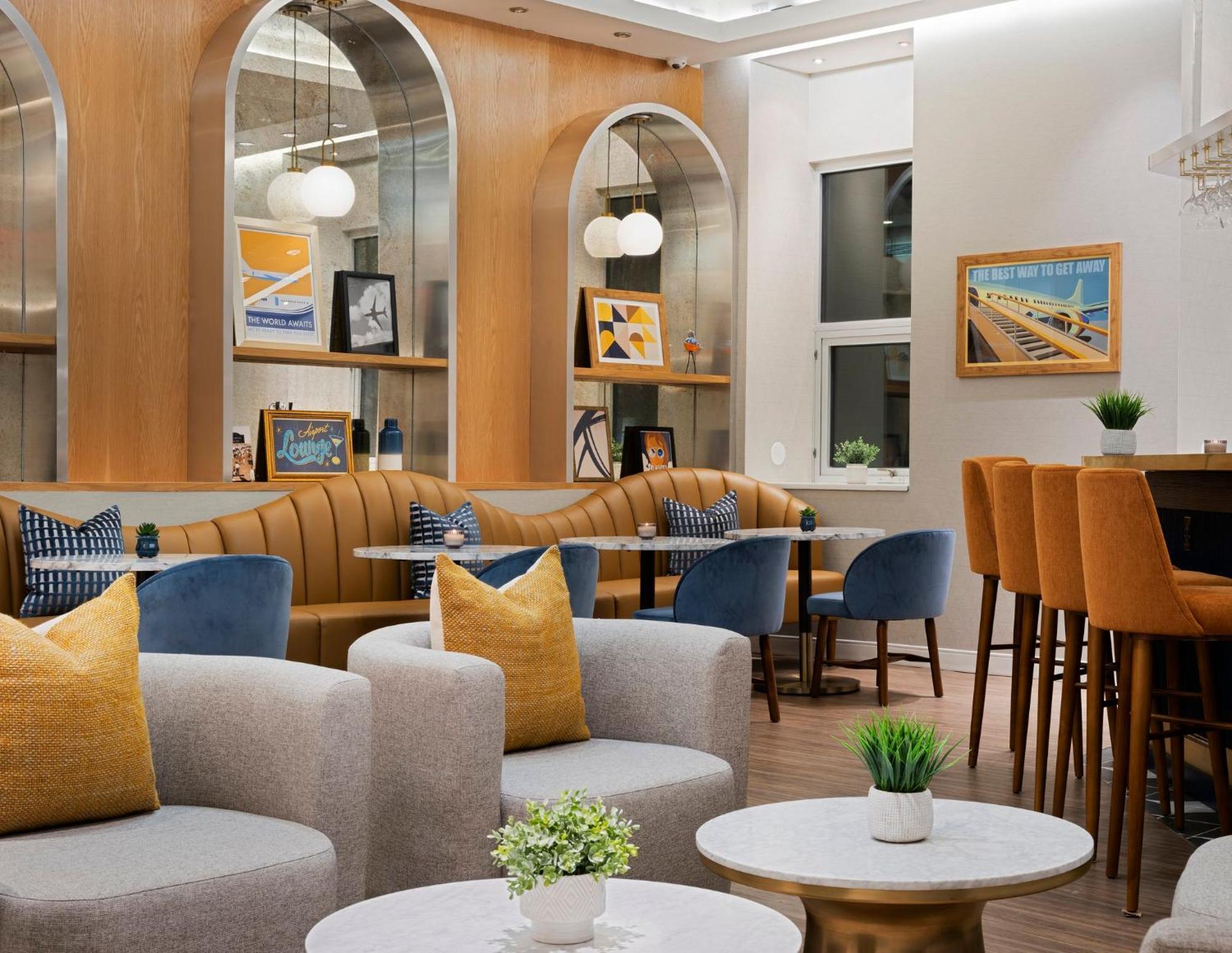 Voco Fiorello - Laguardia East By Ihg New York Exterior photo